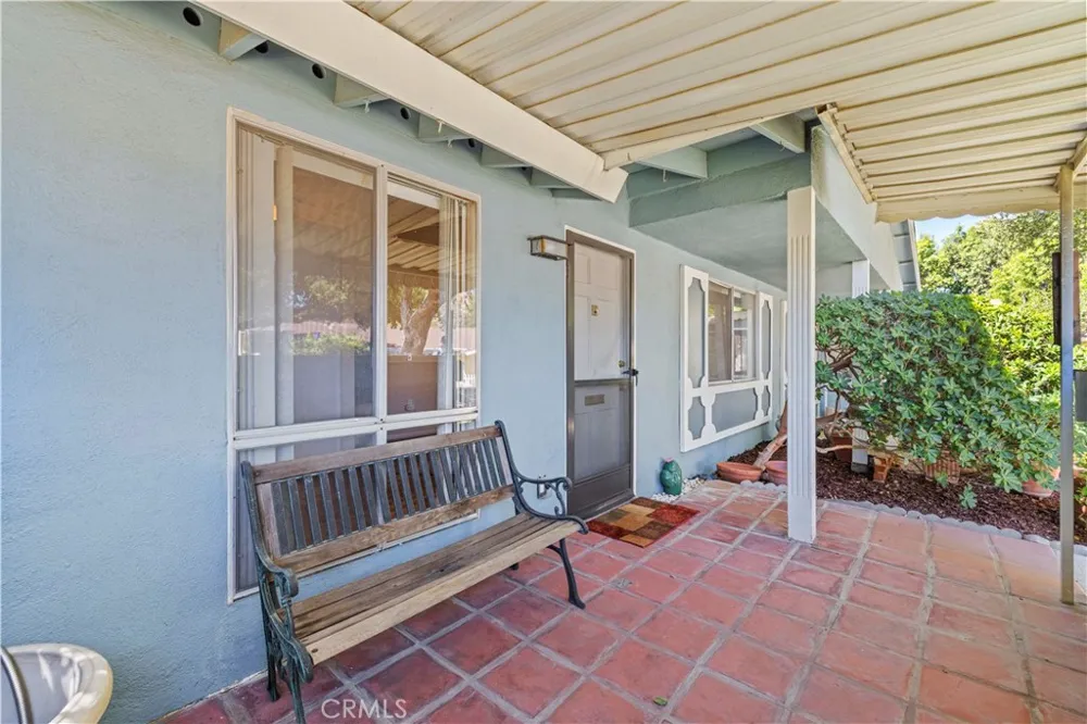 19231 Avenue Of The Oaks #A Newhall, CA 91321