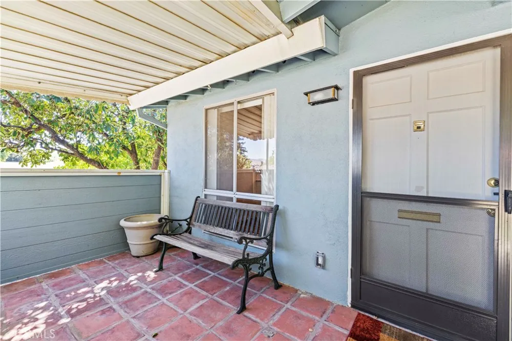 19231 Avenue Of The Oaks #A Newhall, CA 91321