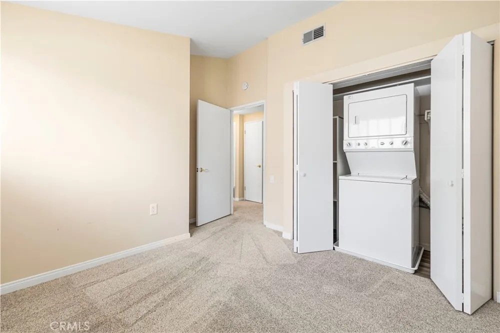19231 Avenue Of The Oaks #A Newhall, CA 91321