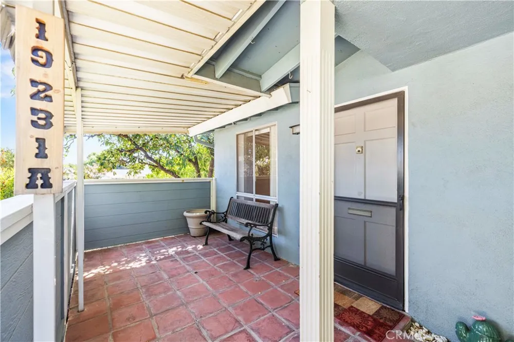 19231 Avenue Of The Oaks #A Newhall, CA 91321