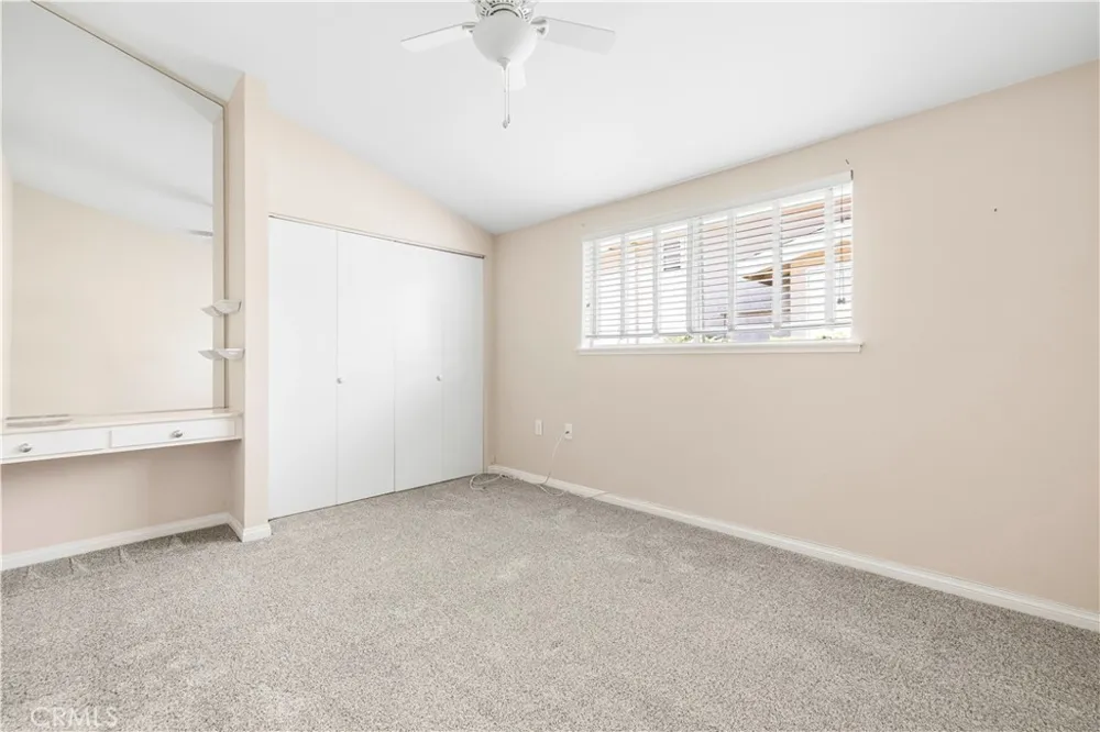 19231 Avenue Of The Oaks #A Newhall, CA 91321