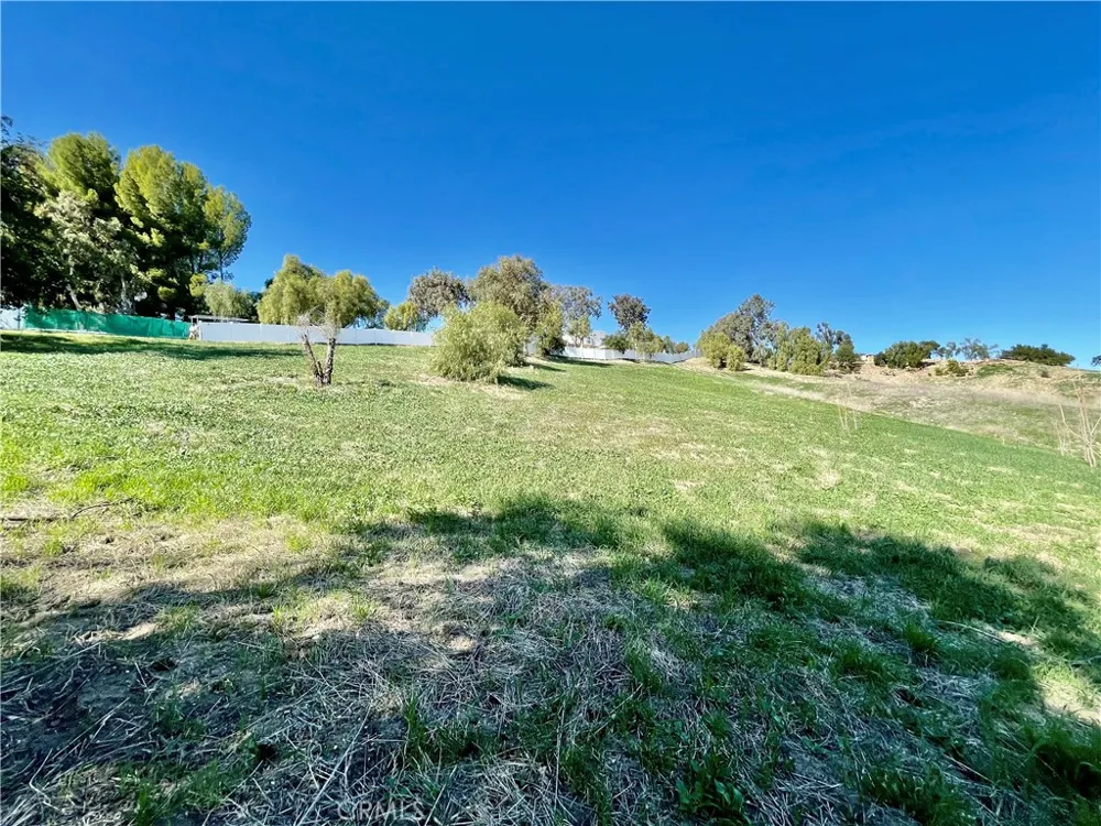 6000 Lapworth Drive Agoura Hills, CA 91301