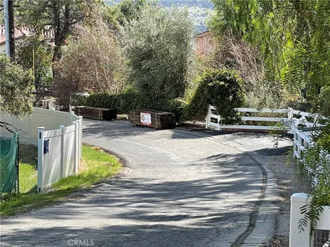 6000 Lapworth Drive