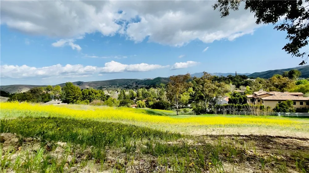 6000 Lapworth Drive Agoura Hills, CA 91301