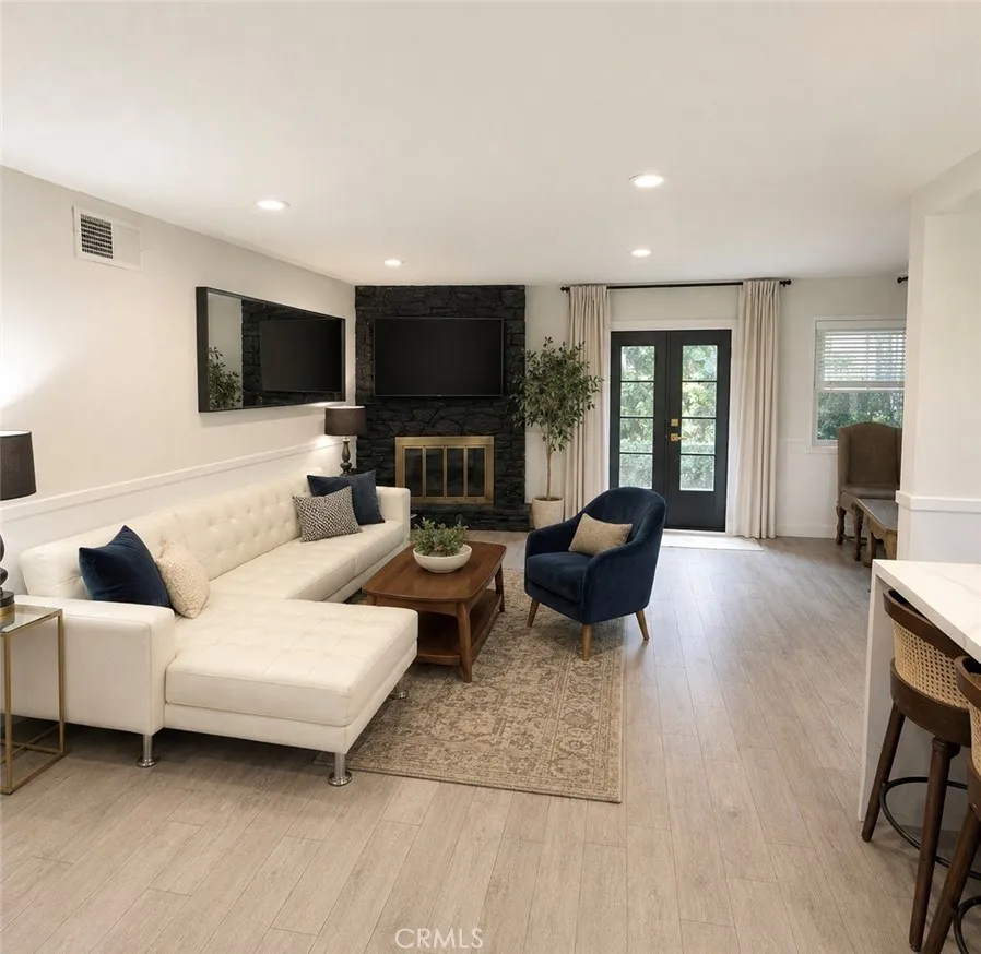 19149 Malden Street Northridge, CA 91324
