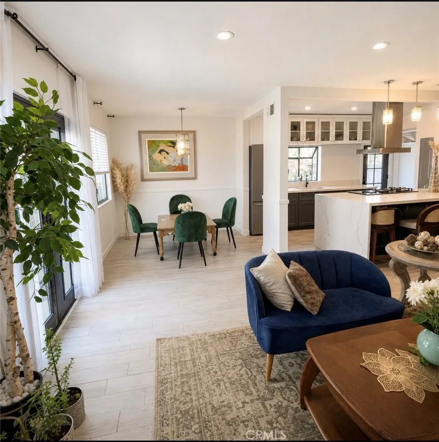 19149 Malden Street Northridge, CA 91324
