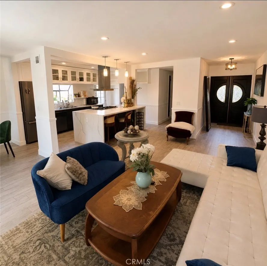 19149 Malden Street Northridge, CA 91324
