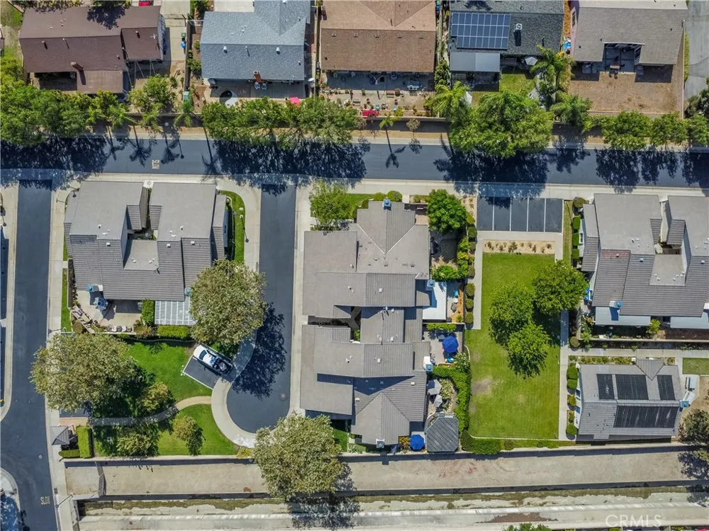 6017 Oldenberg Simi Valley, CA 93063