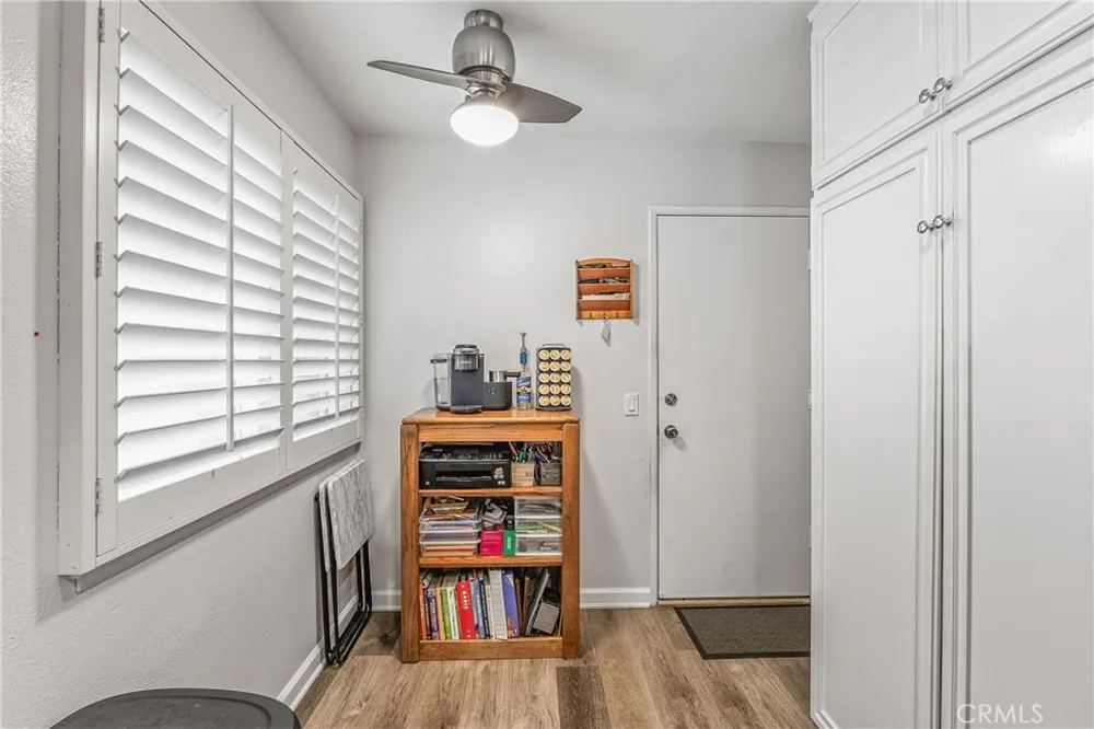 6017 Oldenberg Simi Valley, CA 93063