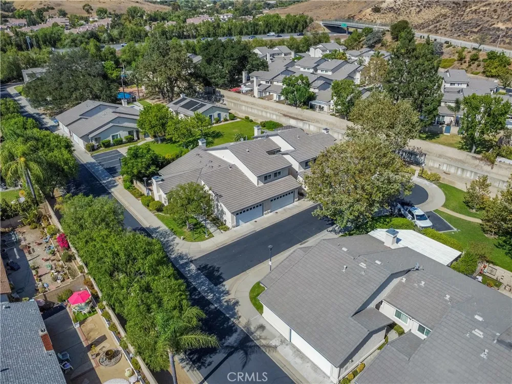 6017 Oldenberg Simi Valley, CA 93063
