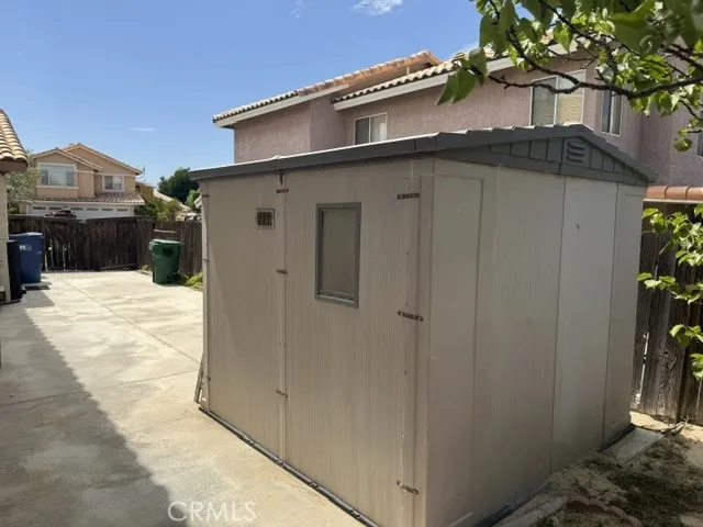 44436 Shadowcrest Lancaster, CA 93536