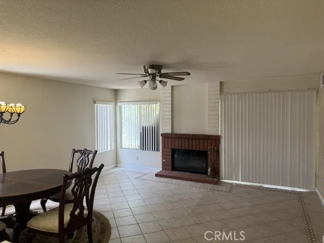 44436 Shadowcrest Lancaster, CA 93536