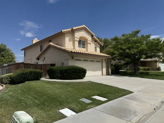 44436 Shadowcrest Lancaster, CA 93536