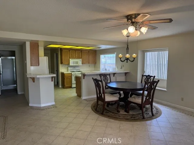 44436 Shadowcrest Lancaster, CA 93536