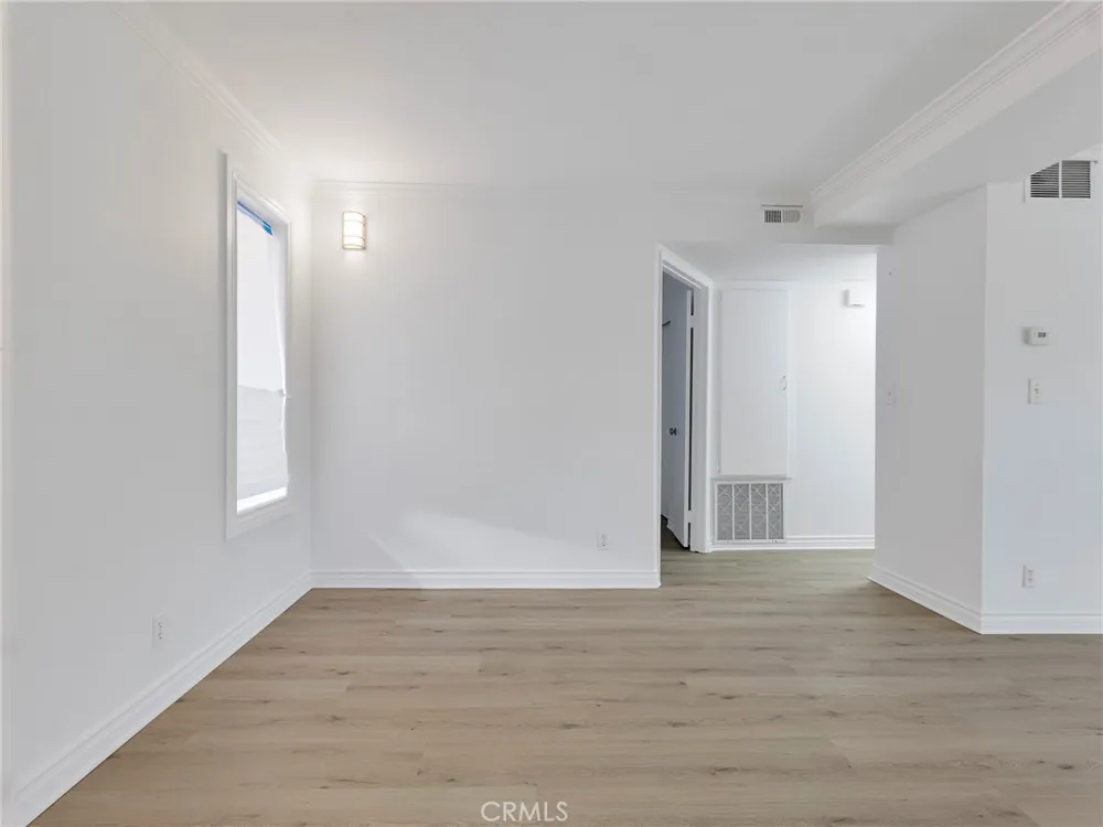 7800 Topanga Canyon Boulevard #216 Canoga Park, CA 91304