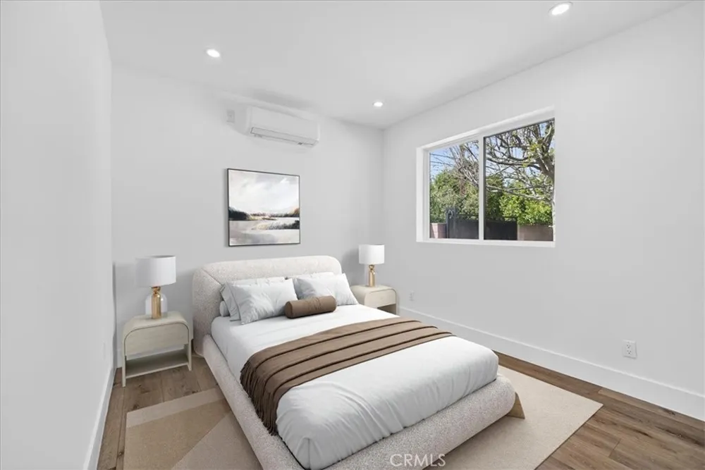 7053 Fallbrook Avenue West Hills, CA 91307