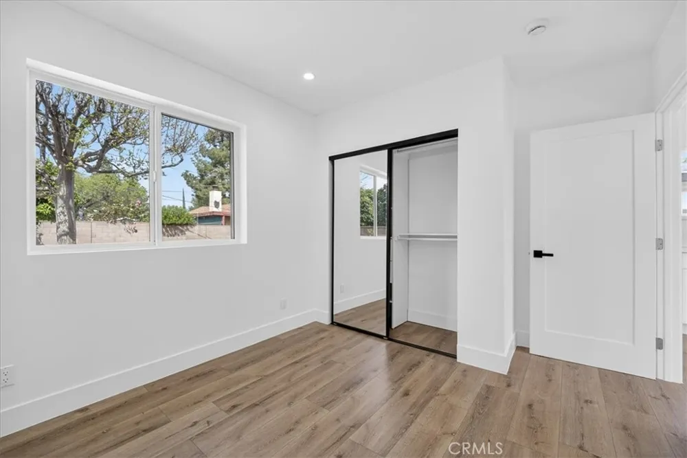 7053 Fallbrook Avenue West Hills, CA 91307