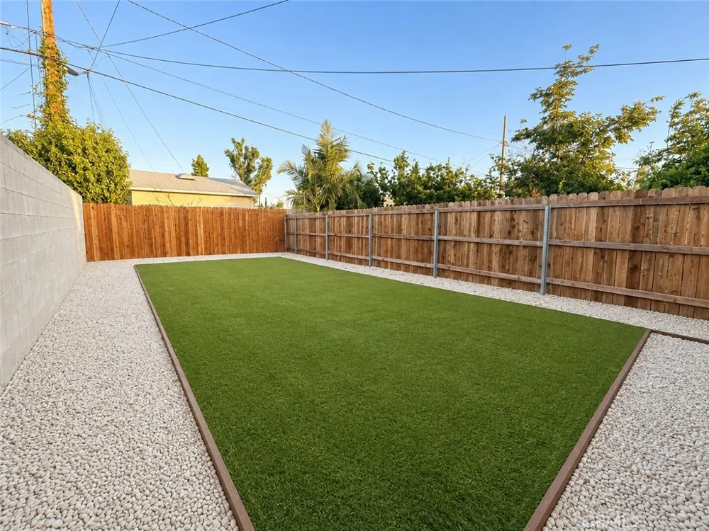 13302 Beaver Street Sylmar, CA 91342
