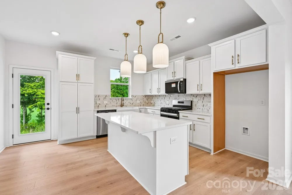 36170 Greg Norman Drive #1009 Lancaster, SC 29720