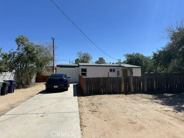 1105 Elizabeth lake Road Palmdale, CA 93551