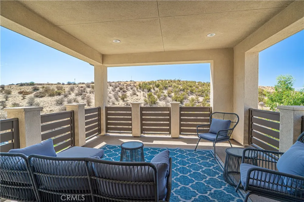 17730 Hillside Way Saugus, CA 91350