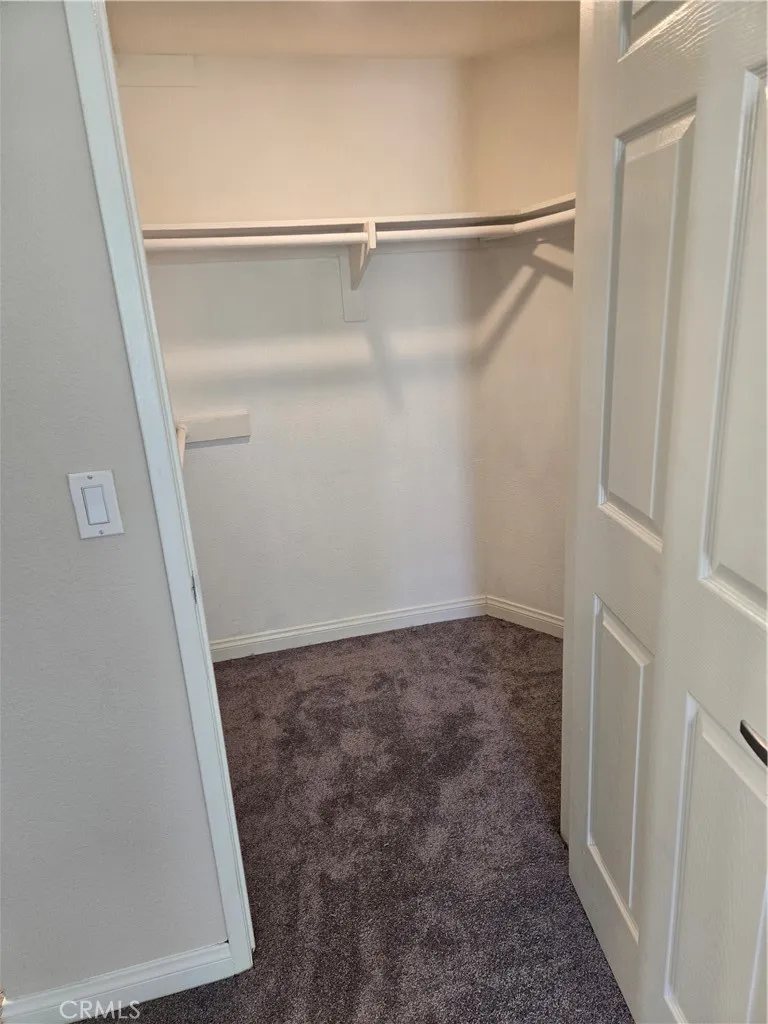 5520 Owensmouth Woodland Hills, CA 91367