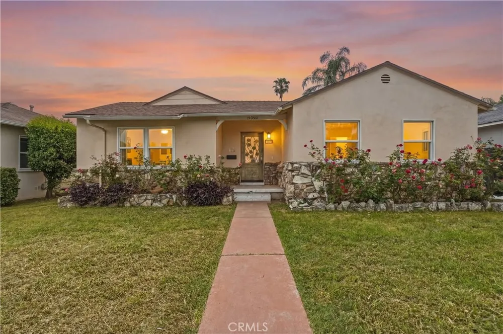 19550 Vanowen Reseda, CA 91335