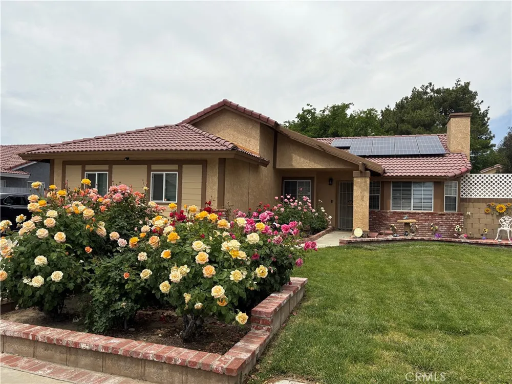 661 E J10 AVENUE Lancaster, CA 93535