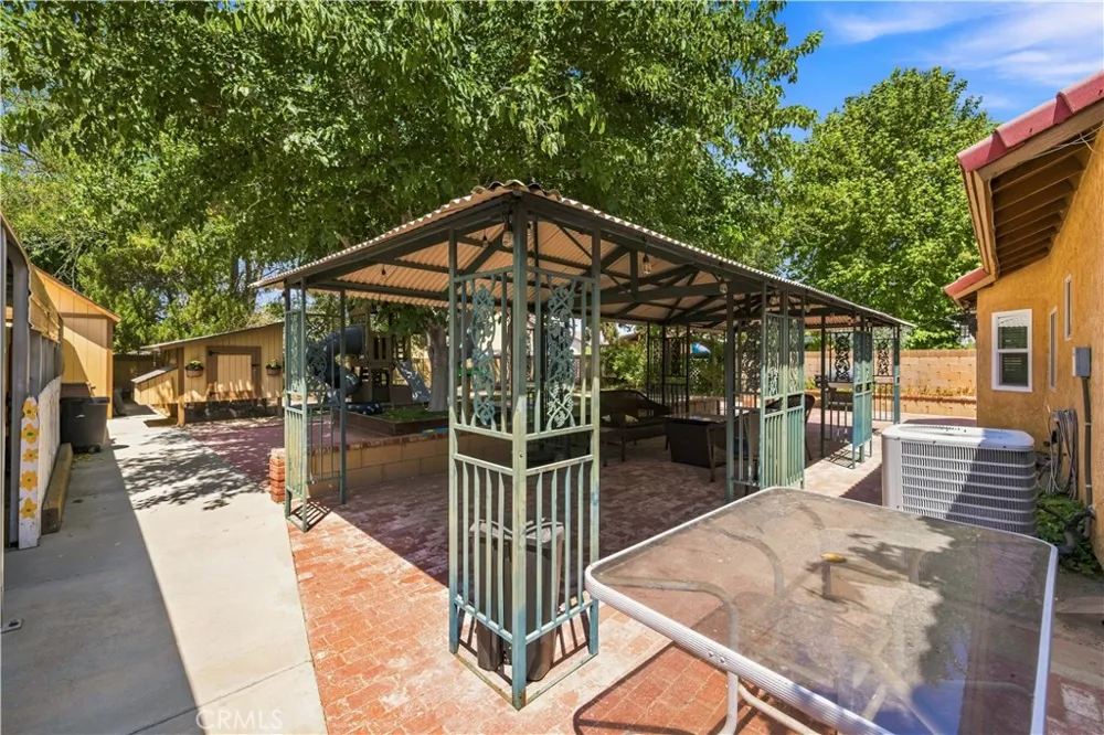 661 E J10 AVENUE Lancaster, CA 93535