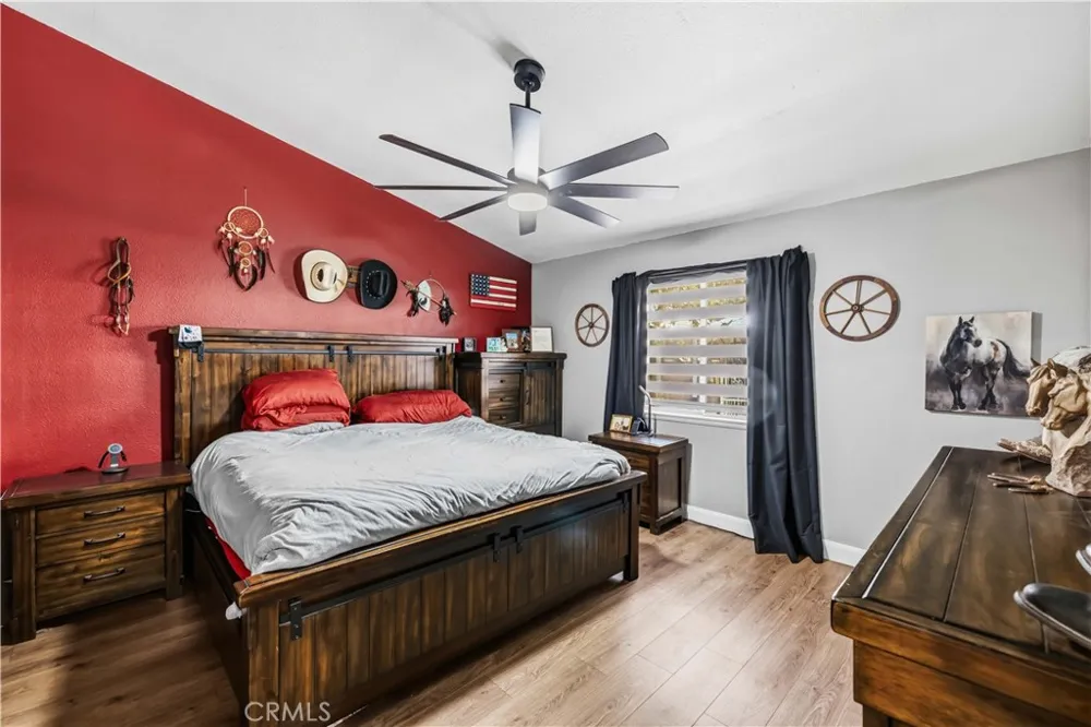 661 E J10 AVENUE Lancaster, CA 93535
