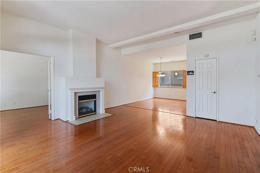 500 Rosemead #29 Pasadena, CA 91107