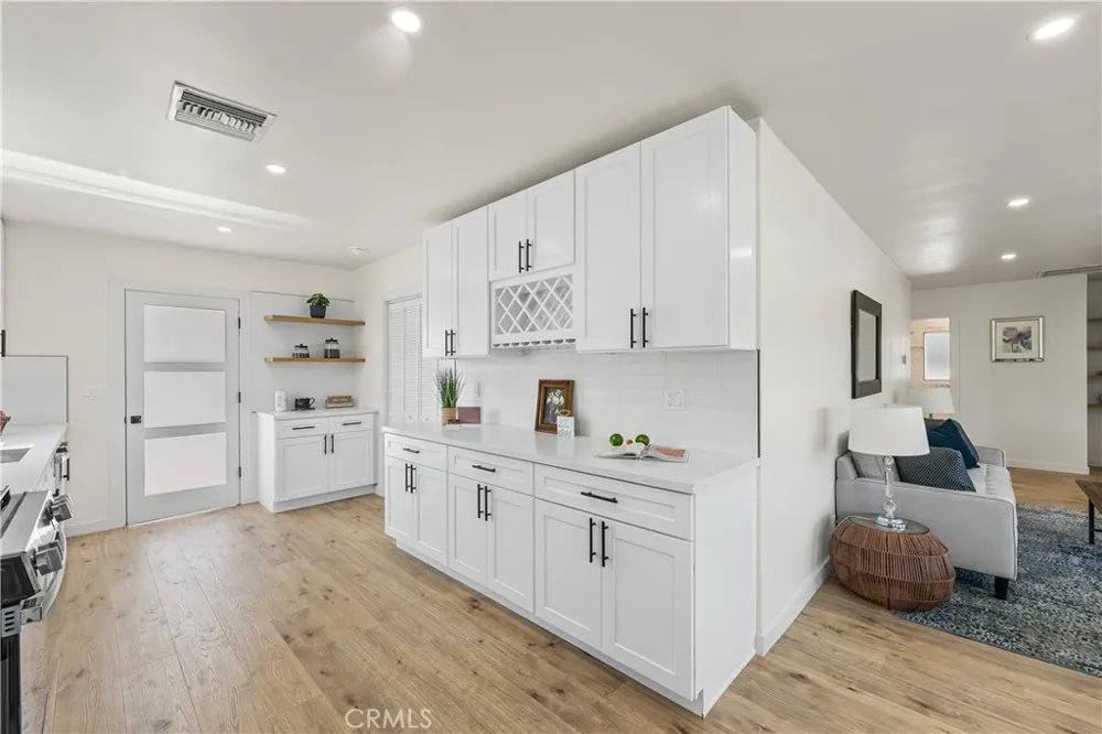 9753 Mercedes Avenue Arleta, CA 91331