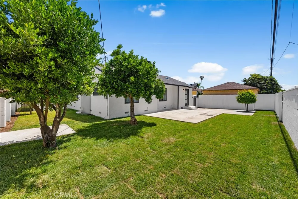 9753 Mercedes Avenue Arleta, CA 91331