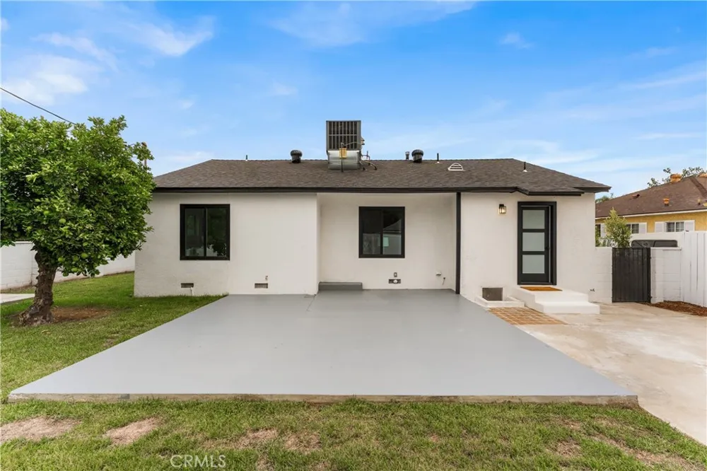 9753 Mercedes Avenue Arleta, CA 91331