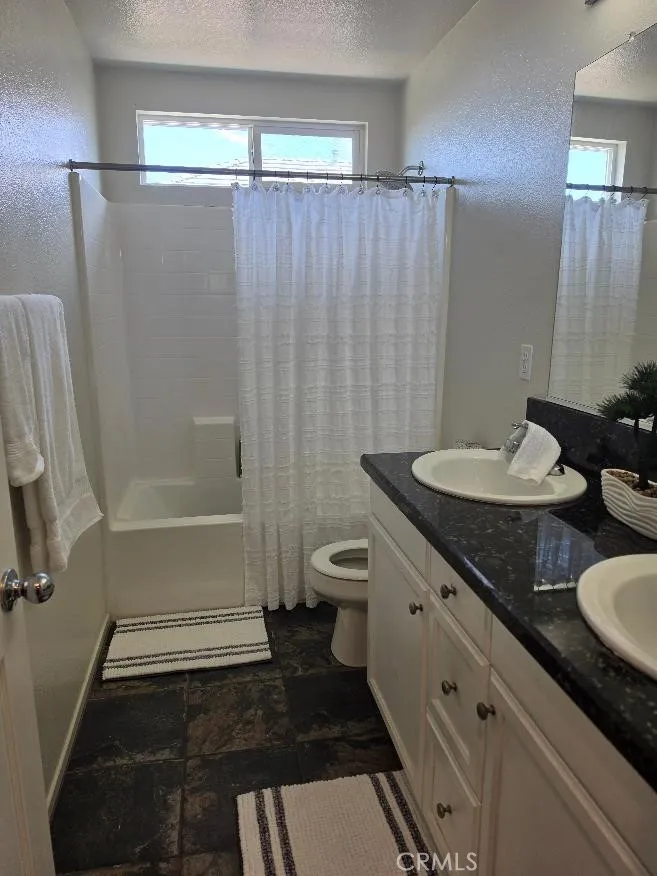 1569 Angora Palmdale, CA 93551