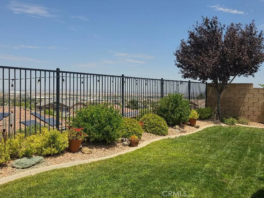 1569 Angora Palmdale, CA 93551