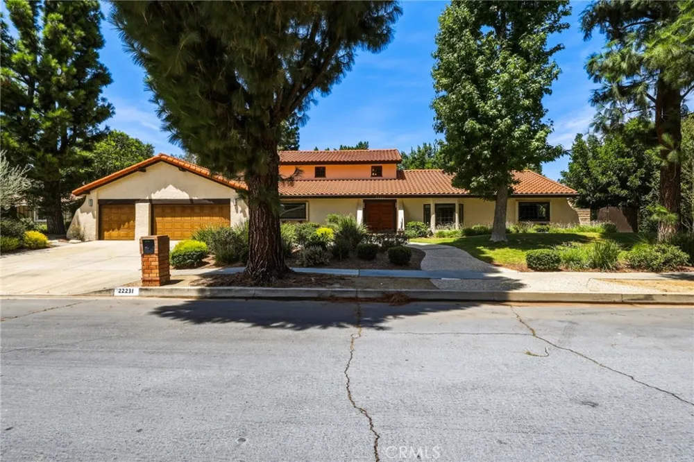 22231 Romar Street Chatsworth, CA 91311