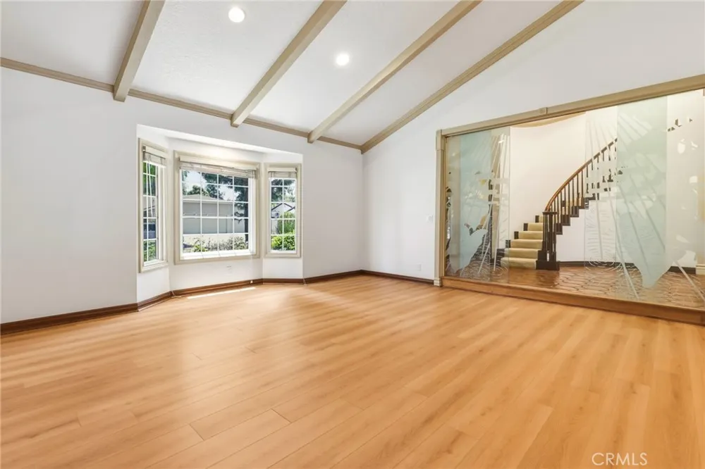 22231 Romar Street Chatsworth, CA 91311