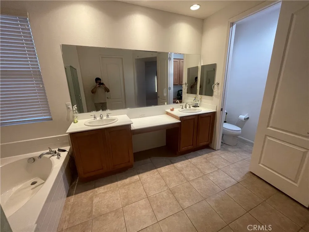 3303 Arious Lancaster, CA 93536