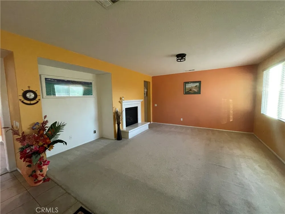 3303 Arious Lancaster, CA 93536