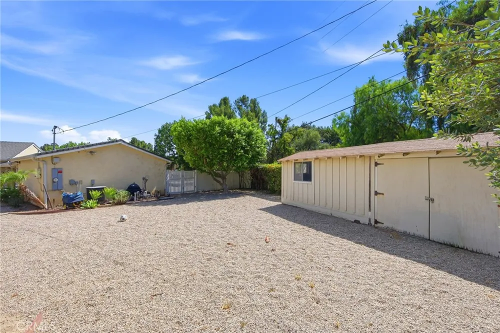 9920 Shoup Avenue Chatsworth, CA 91311