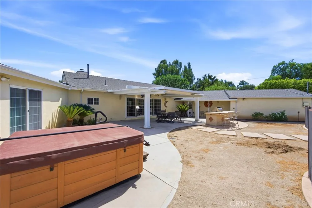 9920 Shoup Avenue Chatsworth, CA 91311