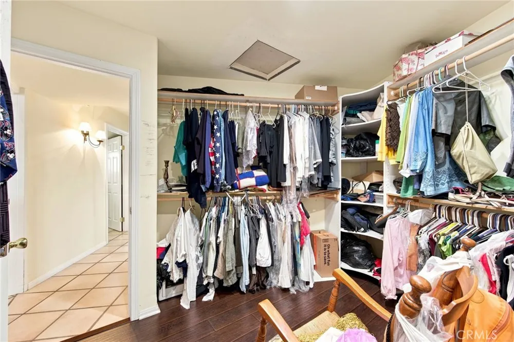 9920 Shoup Avenue Chatsworth, CA 91311