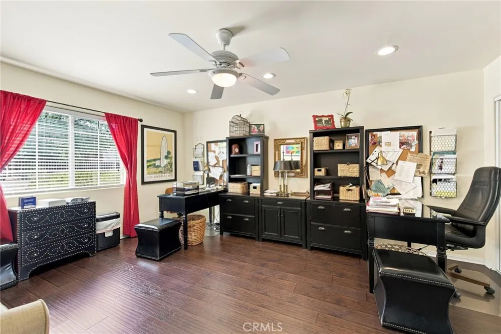 9920 Shoup Avenue Chatsworth, CA 91311