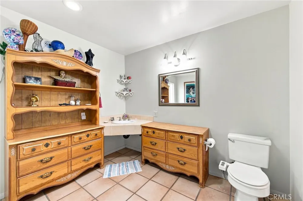 9920 Shoup Avenue Chatsworth, CA 91311
