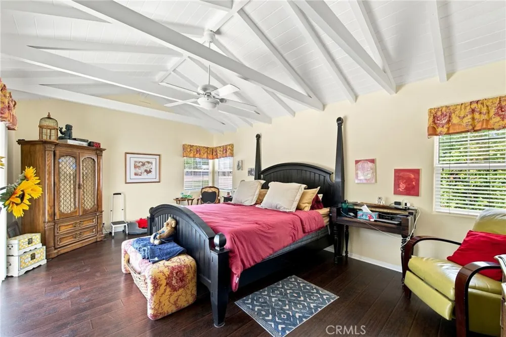 9920 Shoup Avenue Chatsworth, CA 91311