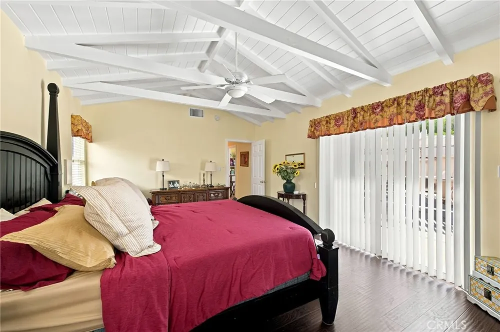 9920 Shoup Avenue Chatsworth, CA 91311