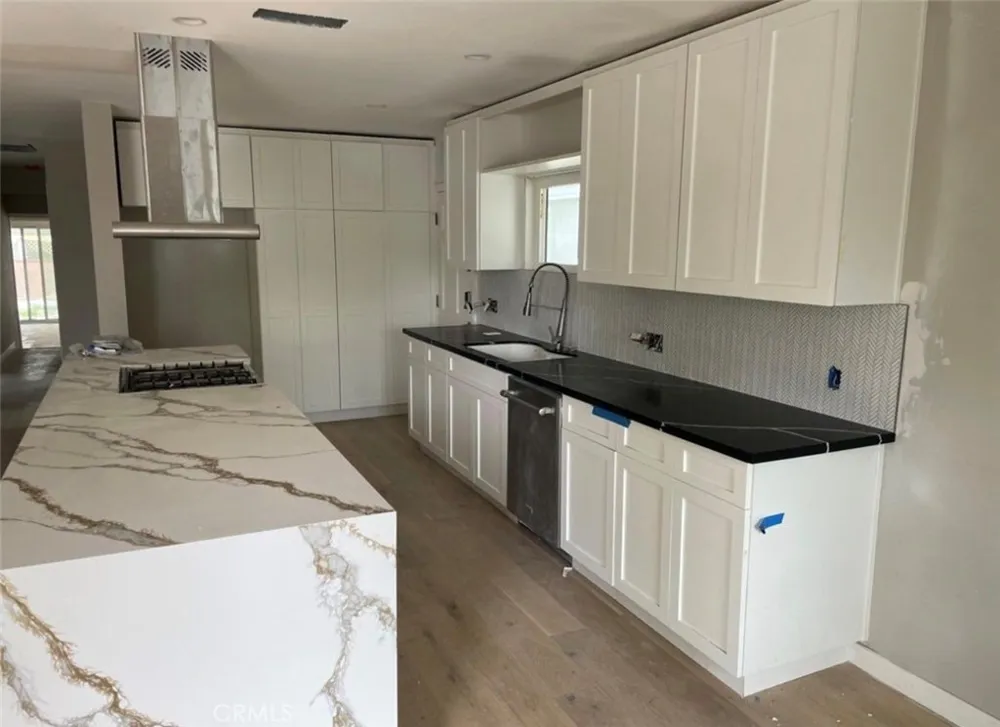 4900 Enfield Encino, CA 91316
