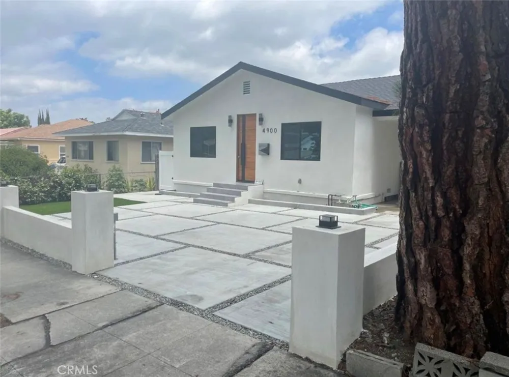 4900 Enfield Encino, CA 91316