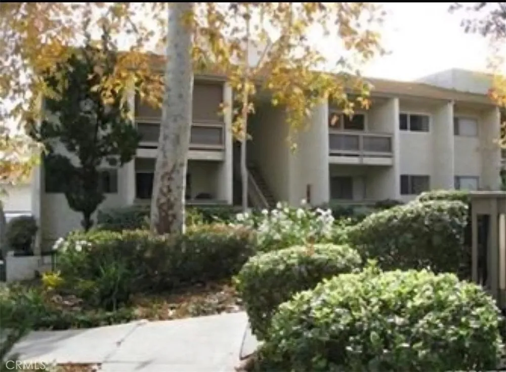 4706 Park Granada #188 Calabasas, CA 91302